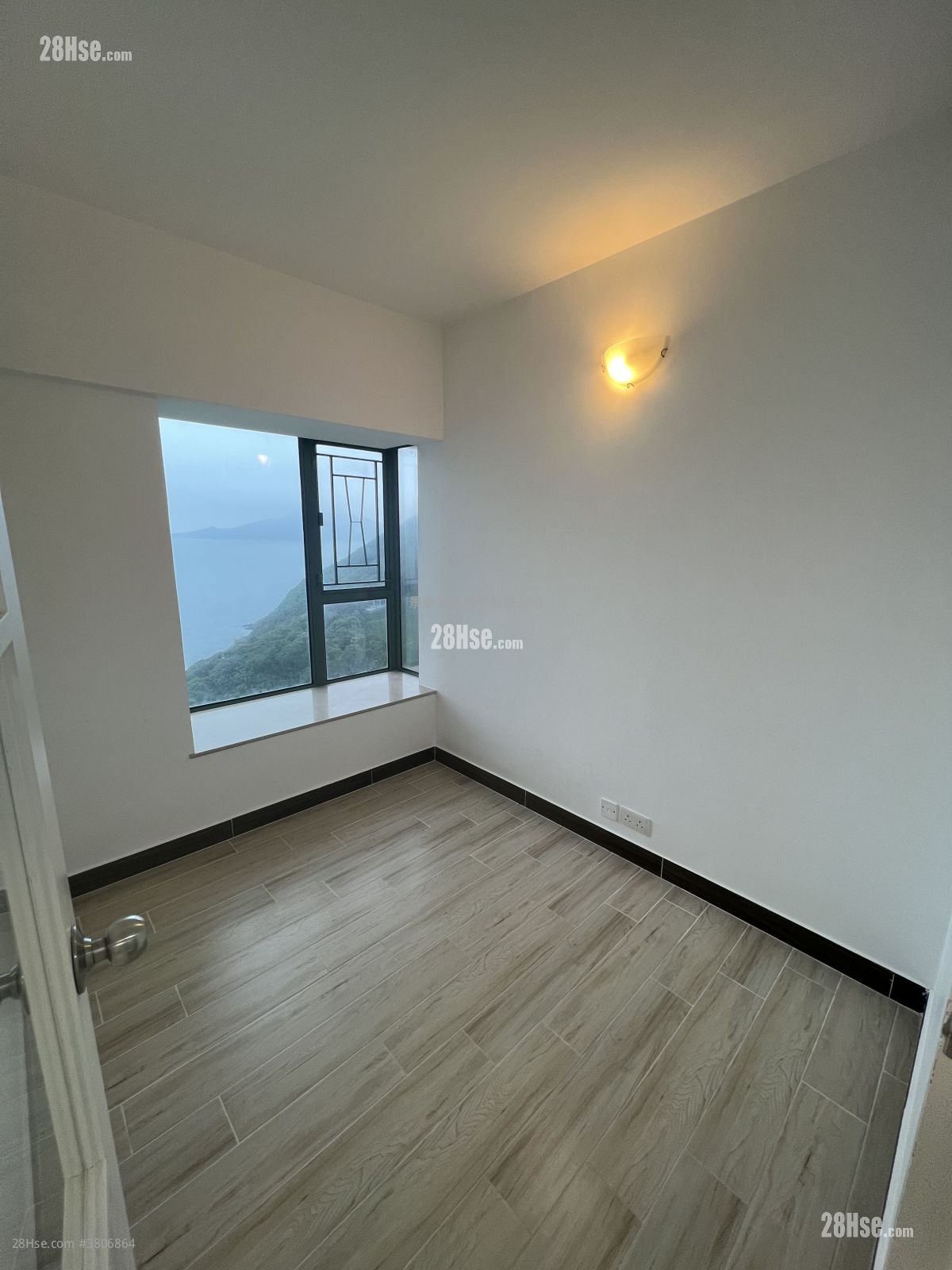 Island Resort Sell 3 Bedrooms , 2 Bathrooms 733 ft²