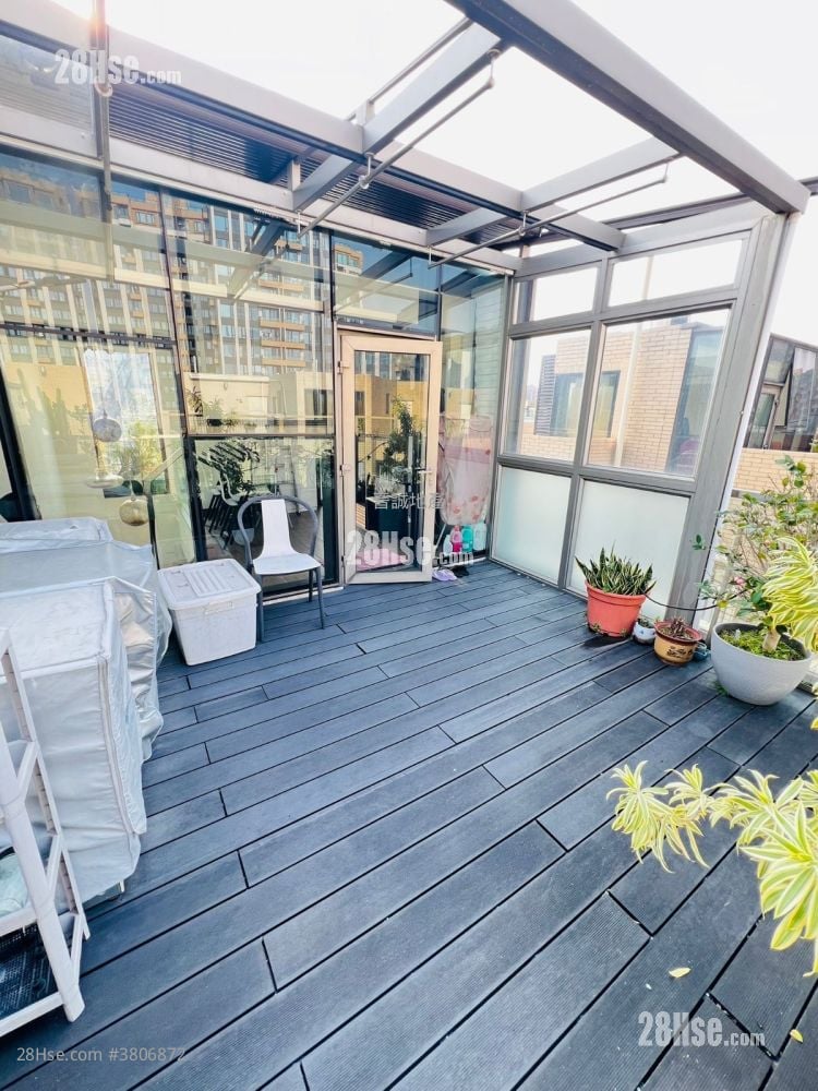 Jade Grove Rental 5+ Bedrooms , 5+ Bathrooms 2,322 ft²