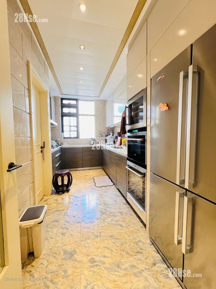 Jade Grove Rental 5+ Bedrooms , 5+ Bathrooms 2,322 ft²