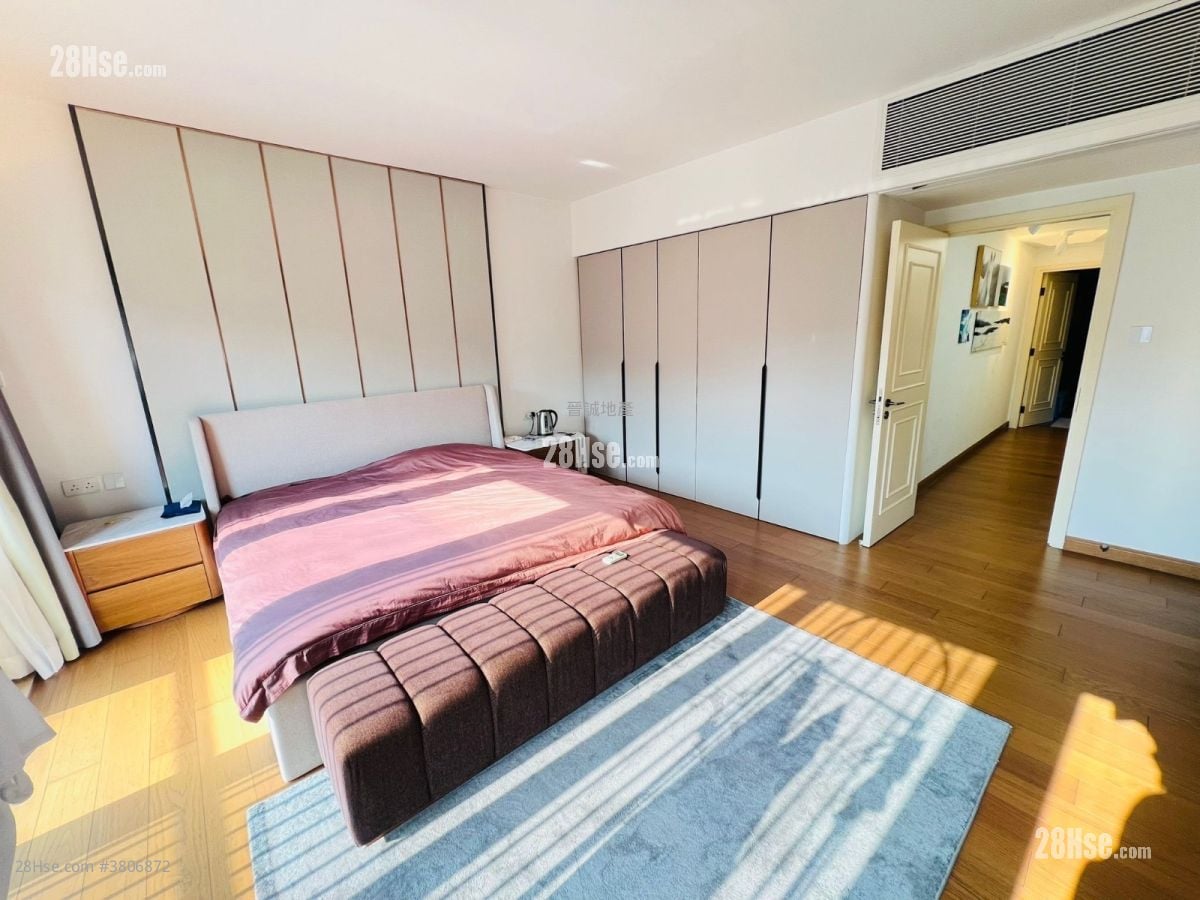 Jade Grove Rental 5+ Bedrooms , 5+ Bathrooms 2,322 ft²