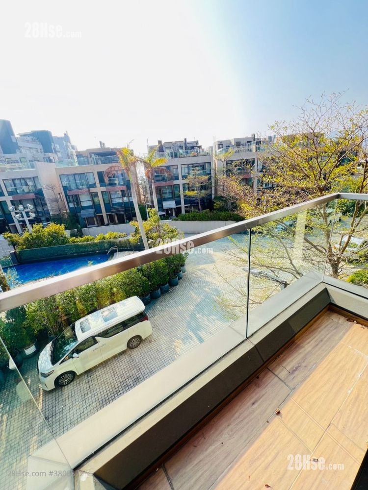 Jade Grove Rental 5+ Bedrooms , 5+ Bathrooms 2,322 ft²