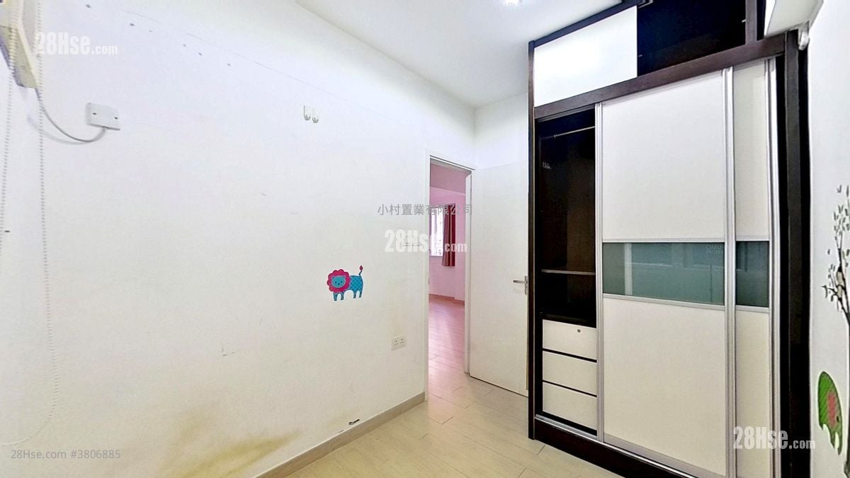 睡房 2: 高街81-85号 租盘 2 房 , 1 浴室 470 平方尺