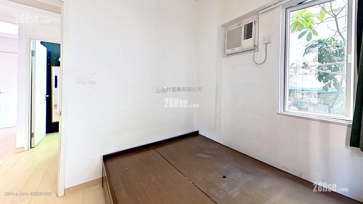 主人房: 高街81-85号 租盘 2 房 , 1 浴室 470 平方尺