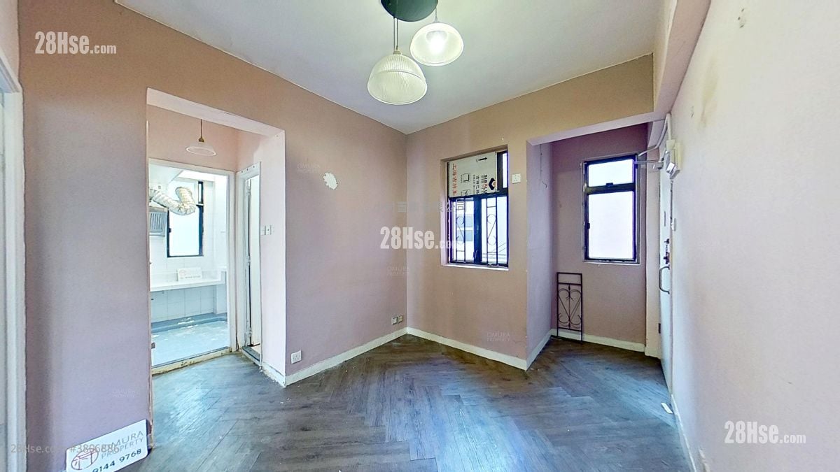 厅: 薄扶林道10-14号 租盘 2 房 , 1 浴室 336 平方尺