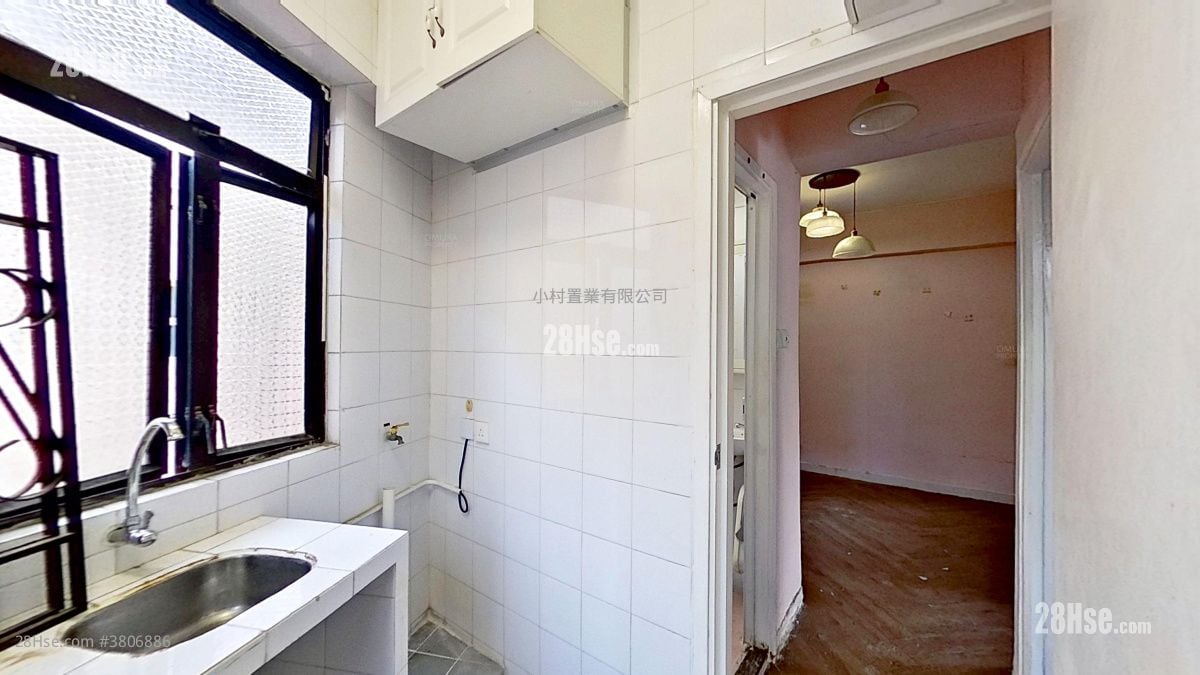 厨房: 薄扶林道10-14号 租盘 2 房 , 1 浴室 336 平方尺