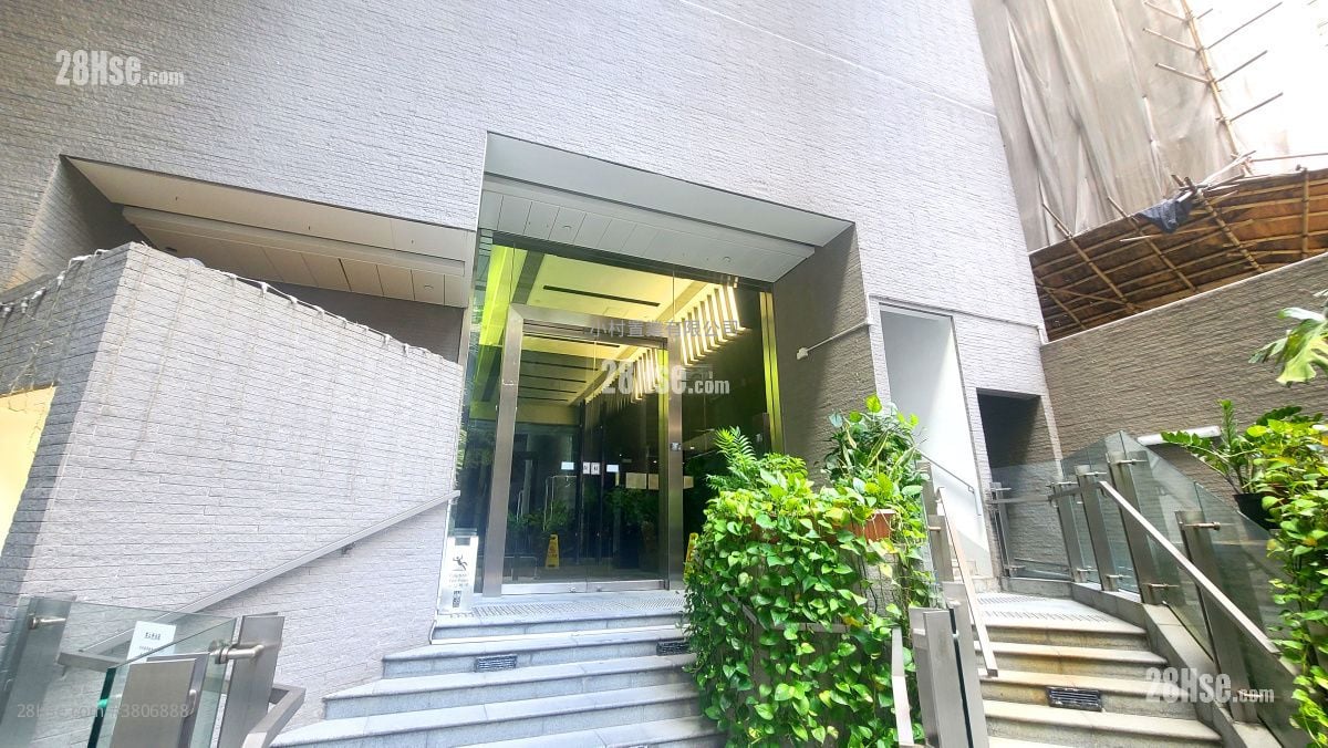 main door: The Icon Rental 1 Bedroom , 1 Bathroom 452 ft²