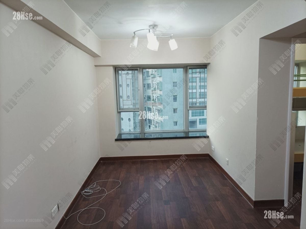 Summit Terrace Sell 2 Bedrooms , 1 Bathroom 435 ft²