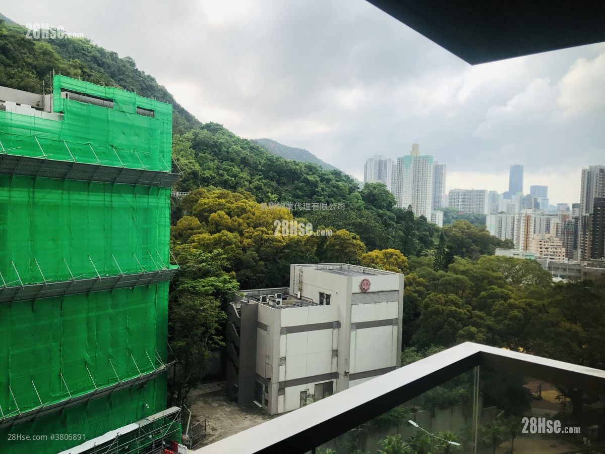 Island Garden Rental 2 Bedrooms , 1 Bathroom 695 ft²