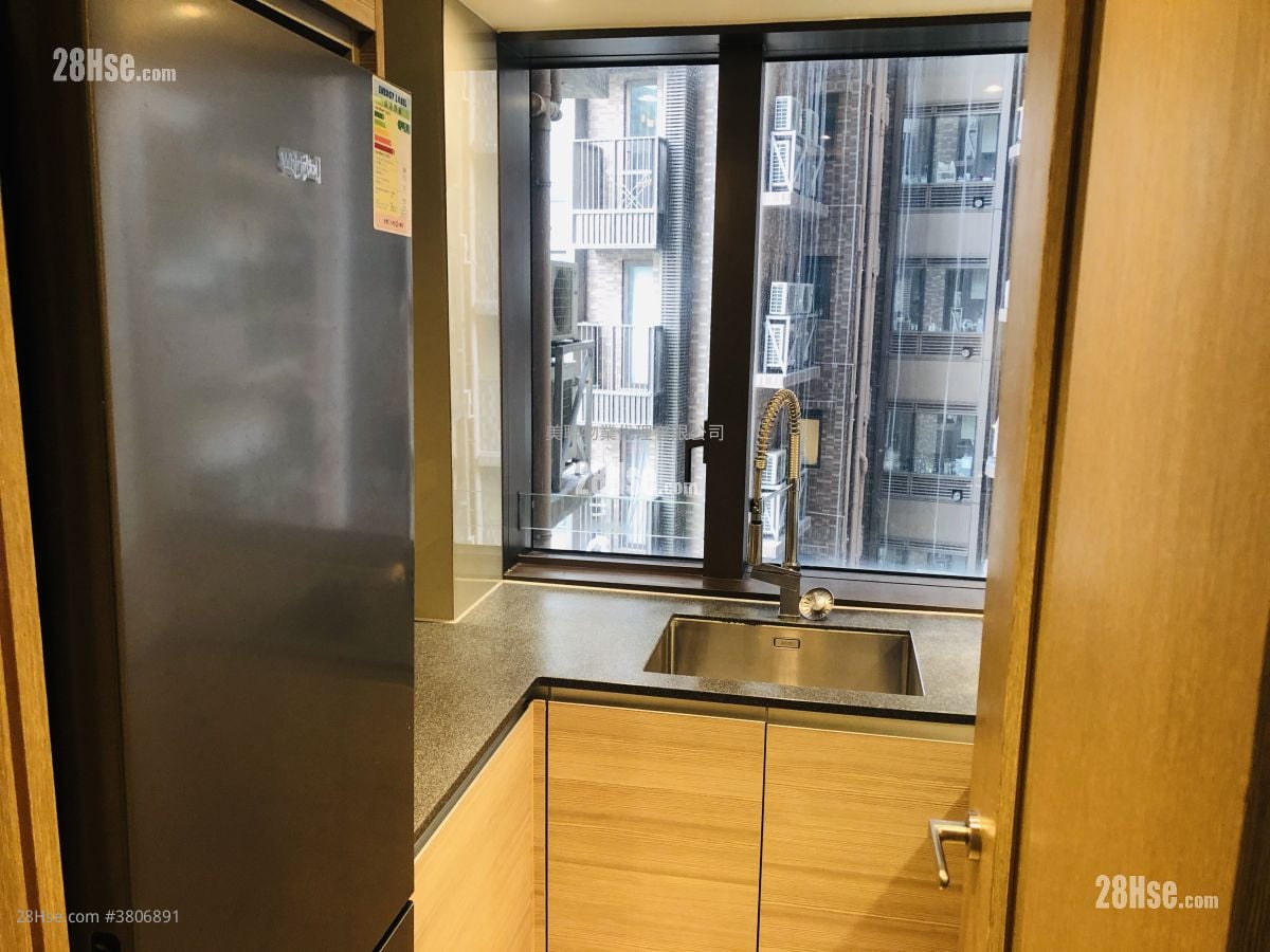 Island Garden Rental 2 Bedrooms , 1 Bathroom 695 ft²