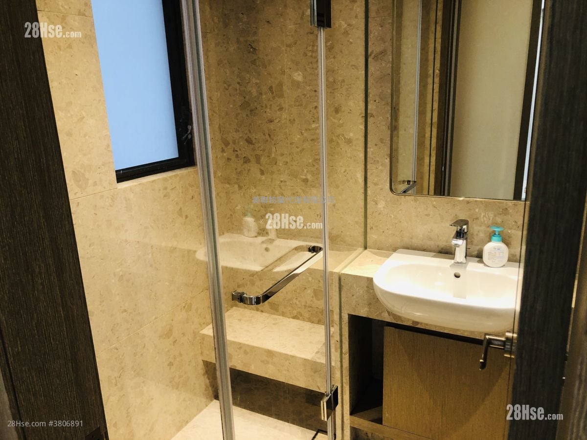 Island Garden Rental 2 Bedrooms , 1 Bathroom 695 ft²