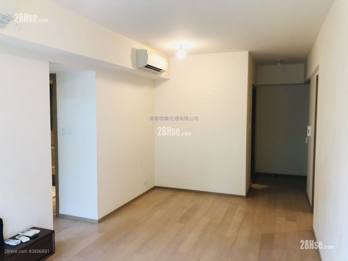 Island Garden Rental 2 Bedrooms , 1 Bathroom 695 ft²