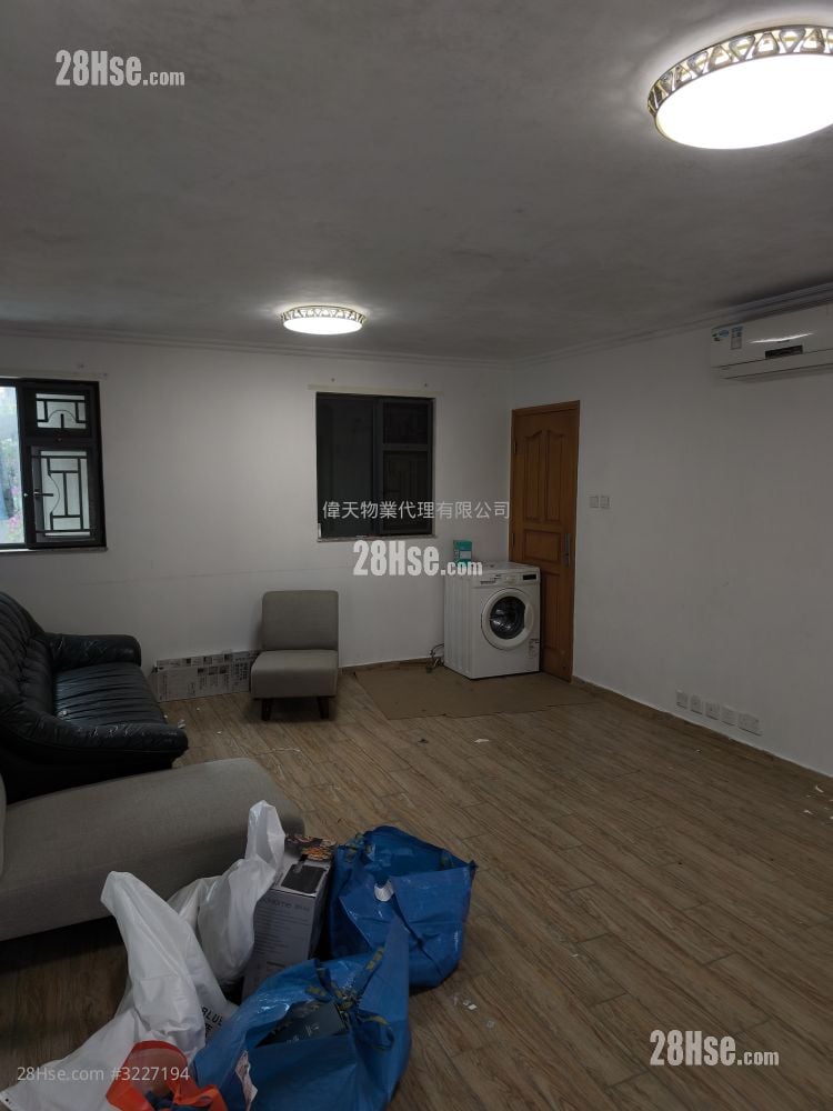 村屋 租盤 3 房 , 1 浴室 630 平方呎