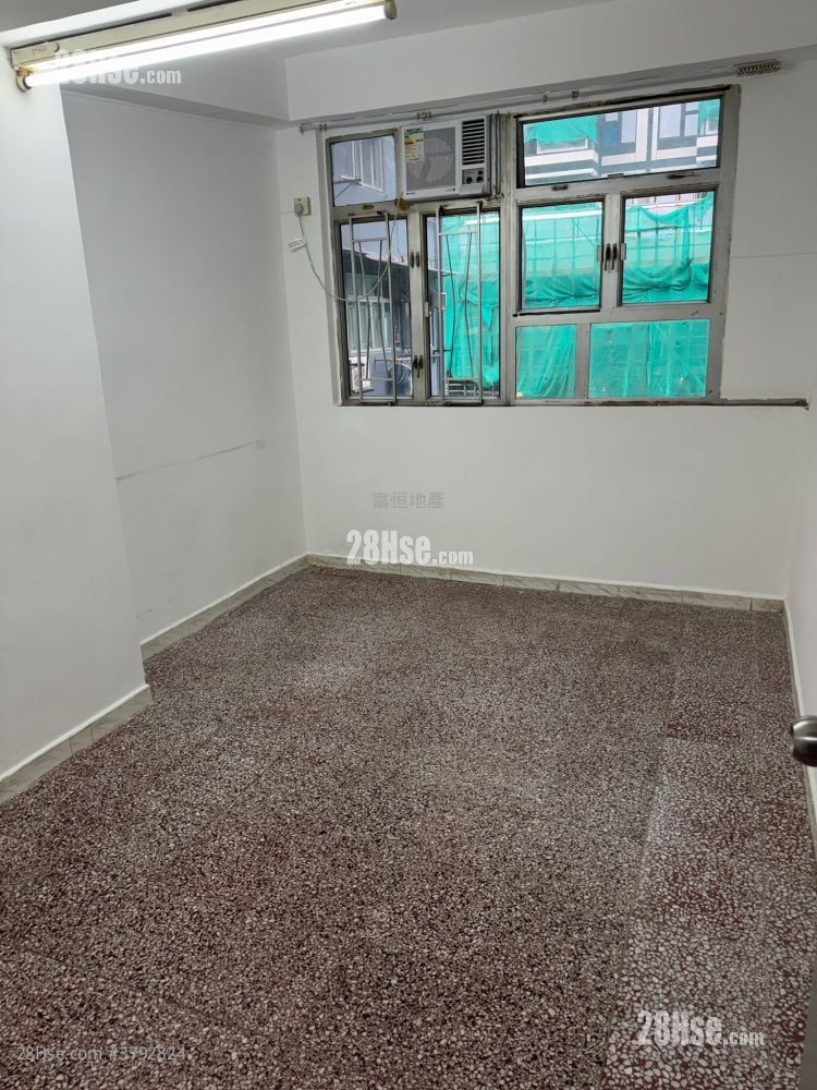 Whampoa Building Sell 2 Bedrooms , 1 Bathroom 423 ft²