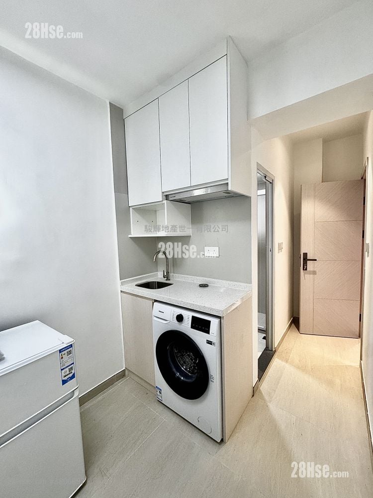 South Sea Apartments Rental Studio , 1 Bathroom 150 ft²