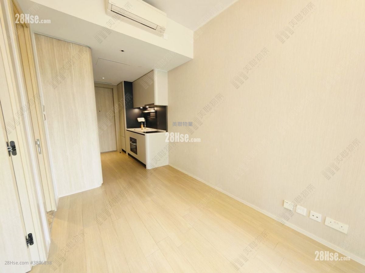 厅: One Innovale 售盘 1 房 , 1 浴室 315 平方尺