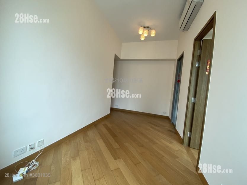 Iuniq Residence Rental 2 Bedrooms , 1 Bathroom 364 ft²