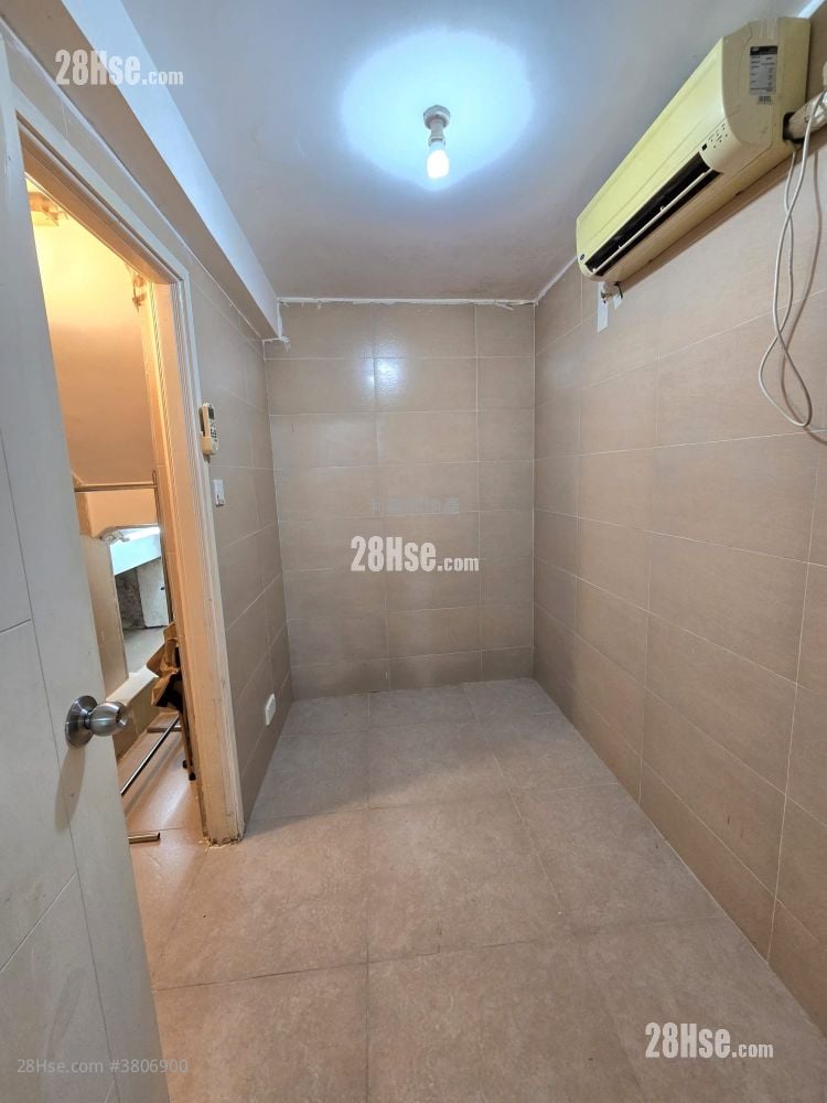 Village Rental 2 Bedrooms , 1 Bathroom 300 ft²