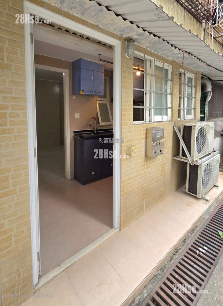 Village Rental 2 Bedrooms , 1 Bathroom 300 ft²