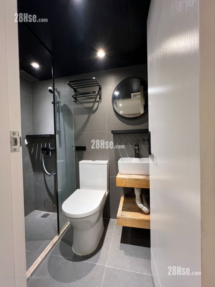 Windsor Mansion Rental Studio 220 ft²