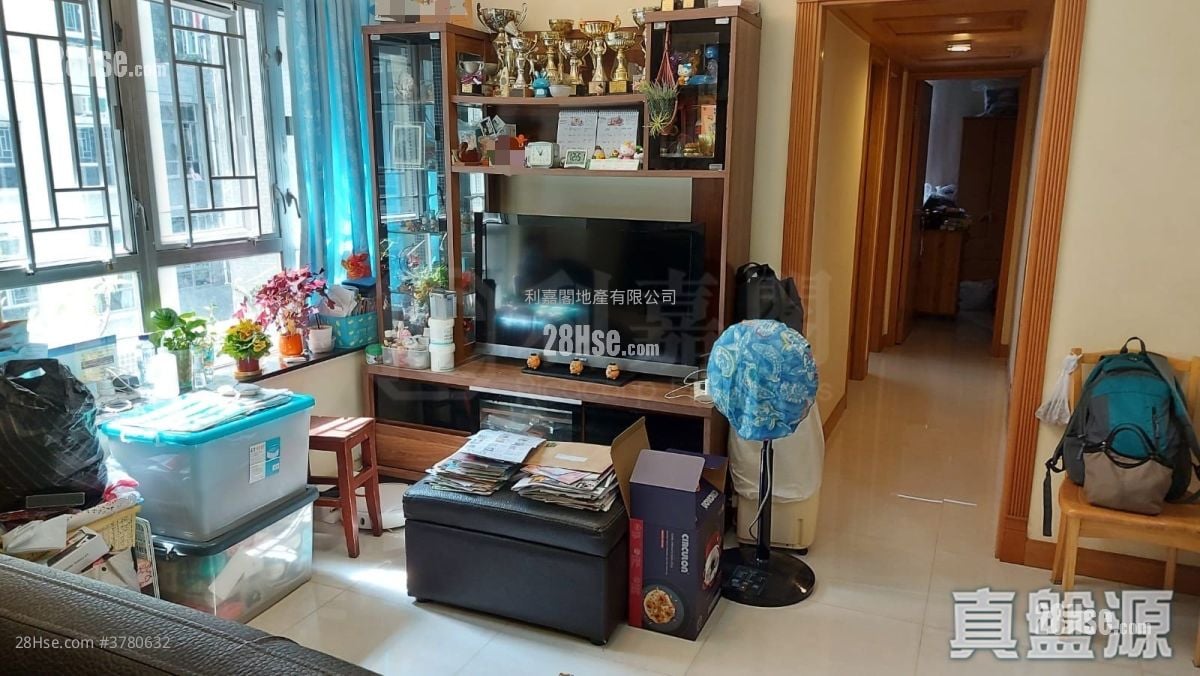 Belvedere Garden Sell 3 Bedrooms , 2 Bathrooms 668 ft²