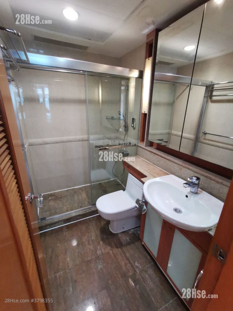 Royal Peninsula Sell 4 Bedrooms , 3 Bathrooms 948 ft²