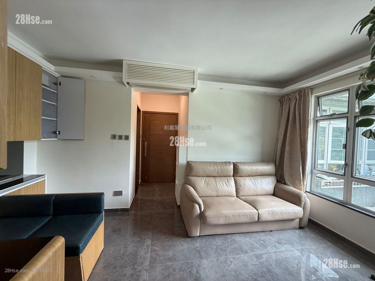 Greenview Court Rental 2 Bedrooms , 1 Bathroom 477 ft²