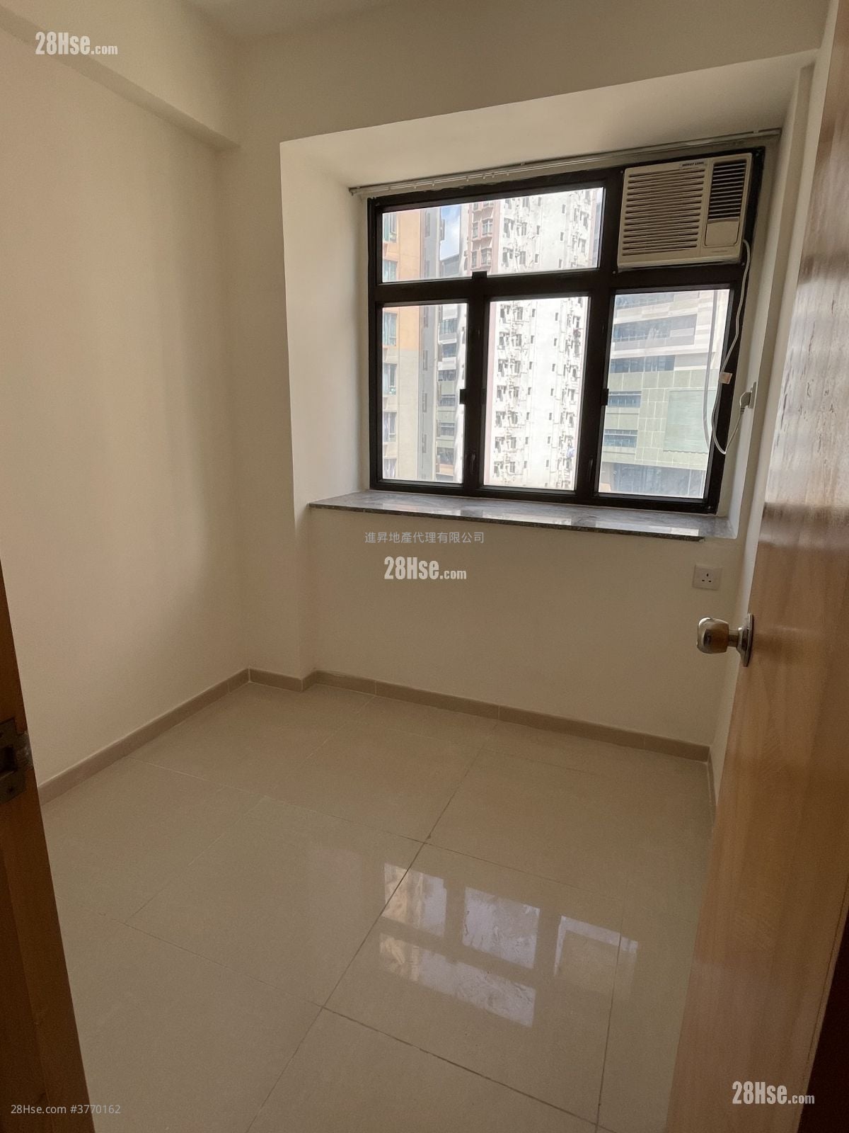 青华阁 租盘 2 房 , 1 浴室 293 平方尺