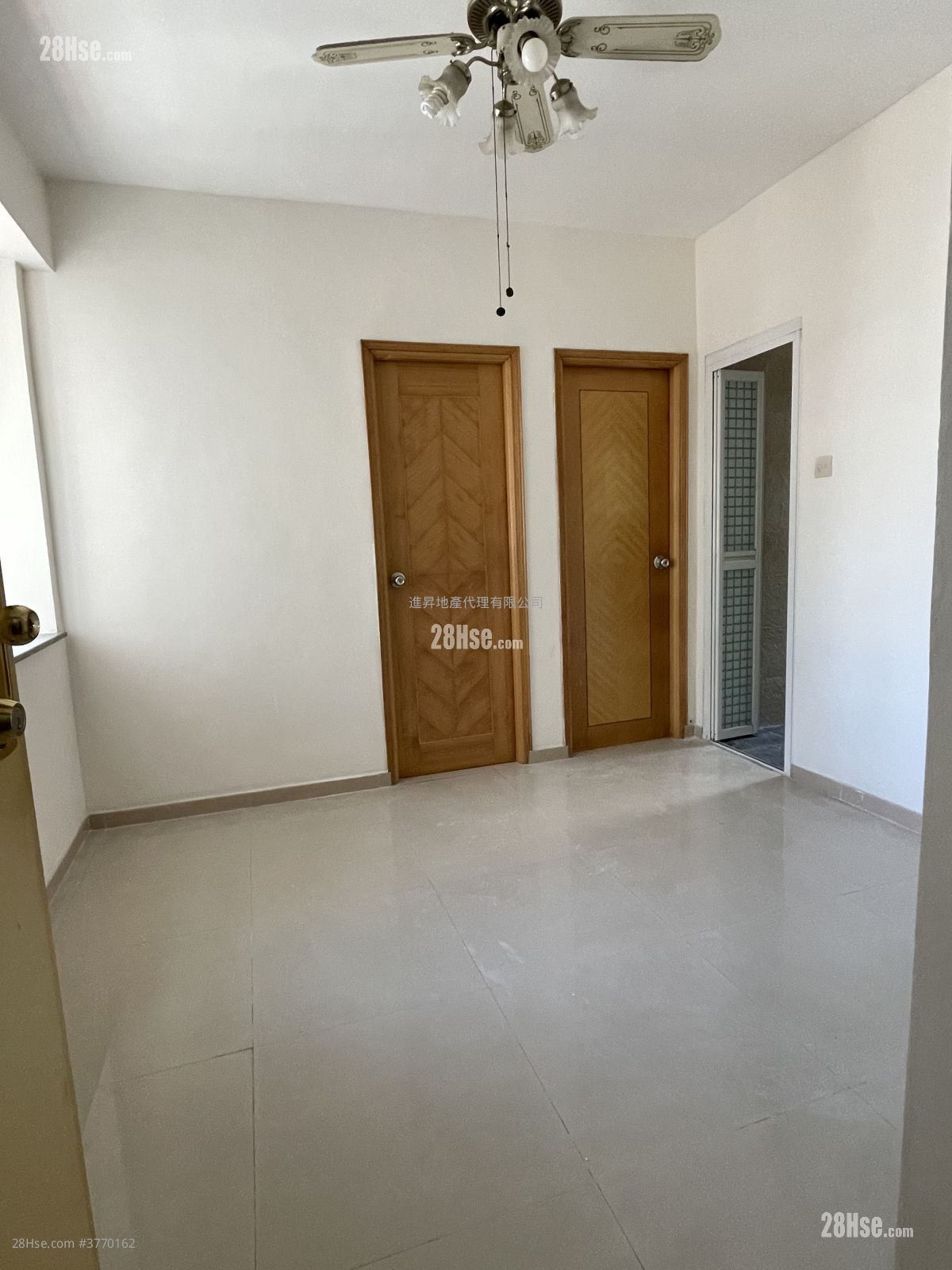 青华阁 租盘 2 房 , 1 浴室 293 平方尺