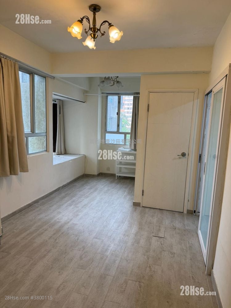 Golden Lion Garden Rental 1 Bedroom , 1 Bathroom 260 ft²