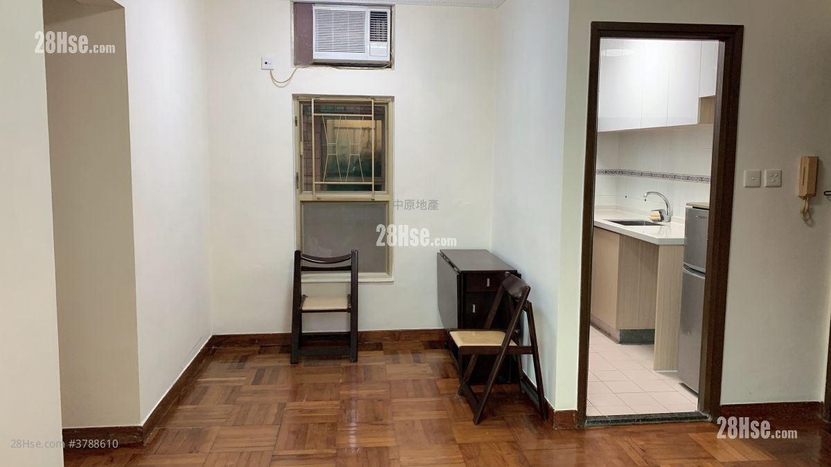 碧湖花园 售盘 2 房 400 平方尺