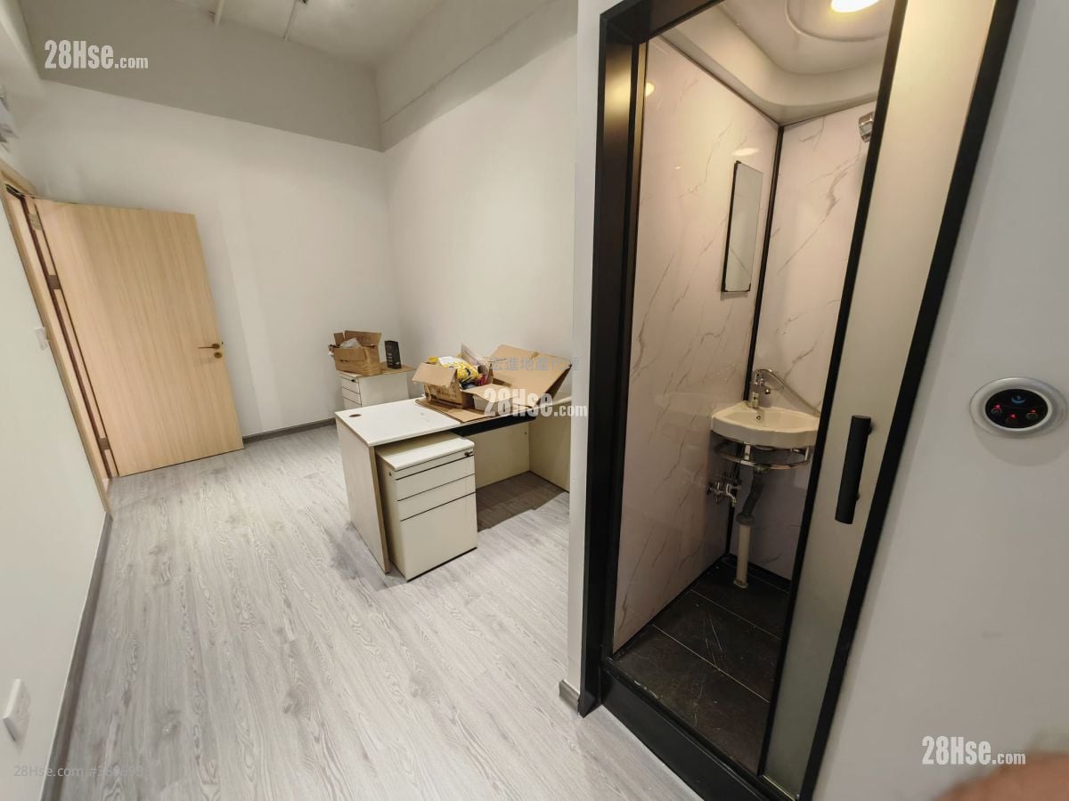 新怡生工业大厦 租盘 1 厕所