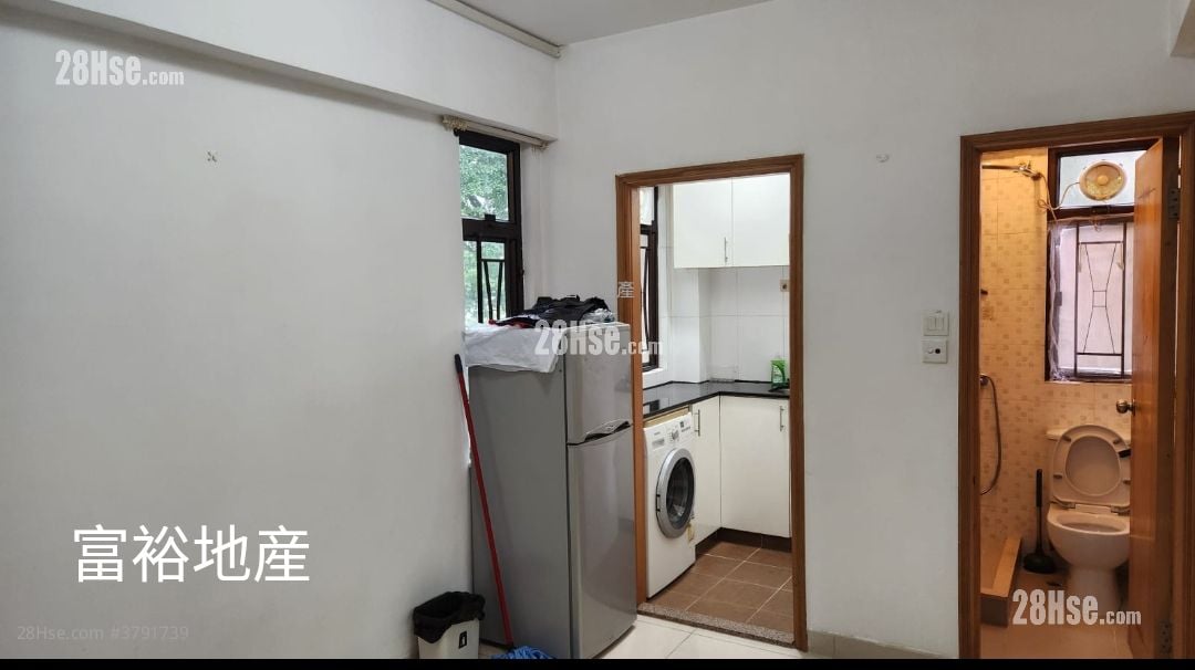 Kam Ho Mansion Rental 2 Bedrooms , 1 Bathroom 303 ft²