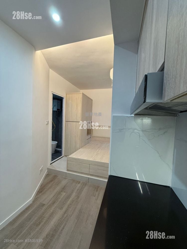 Cherry Mansion Rental Studio , 1 Bathroom 160 ft²