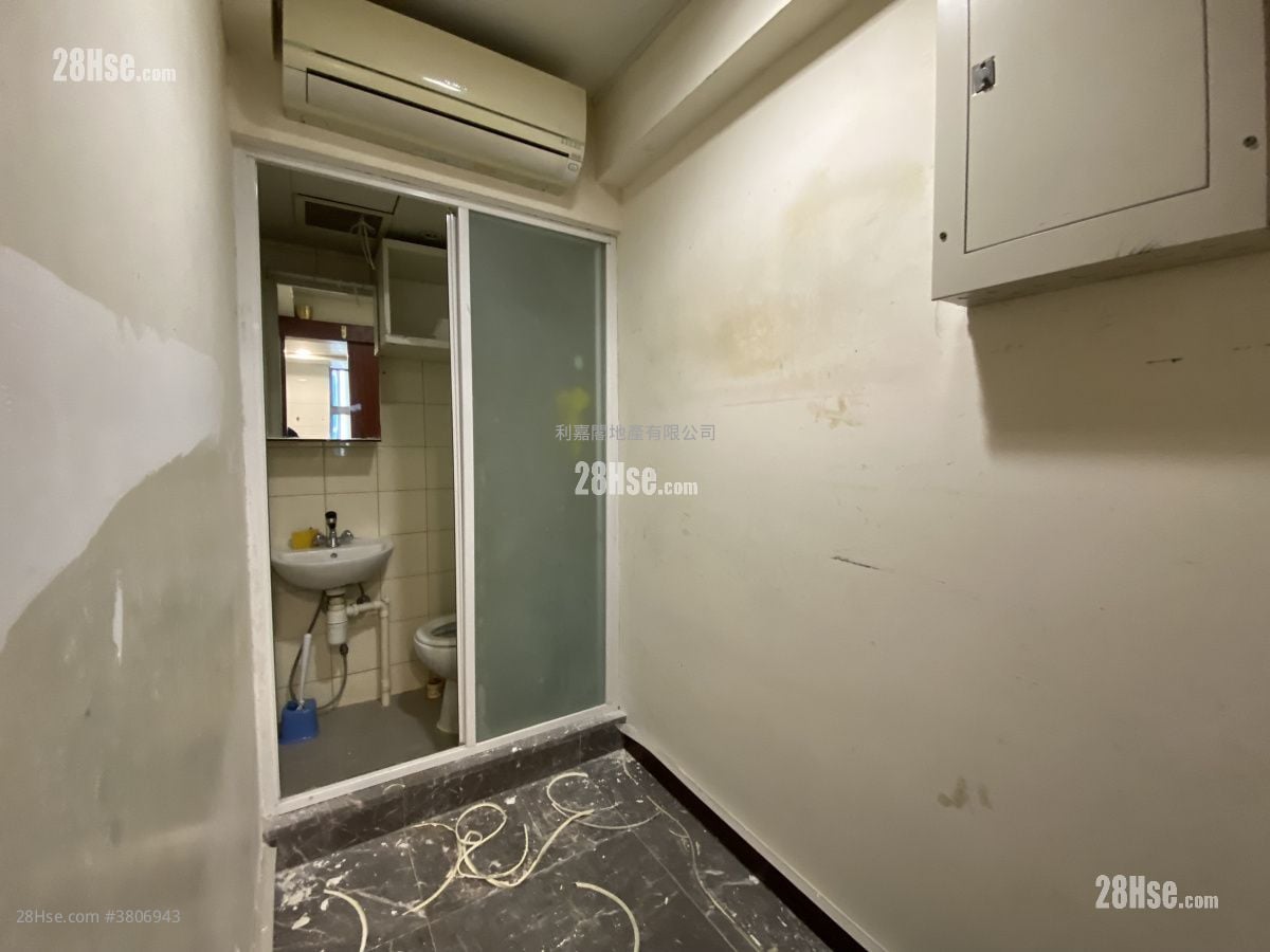 The Palazzo Sell 3 Bedrooms , 2 Bathrooms 1,035 ft²