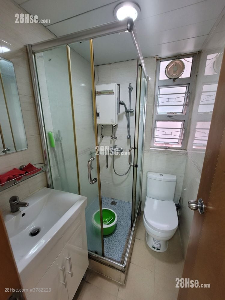 鸿运中心 售盘 2 房 , 1 浴室 341 平方尺