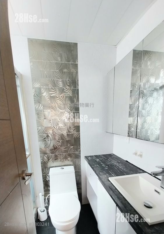 唐楼 租盘 2 房 , 1 浴室 490 平方尺