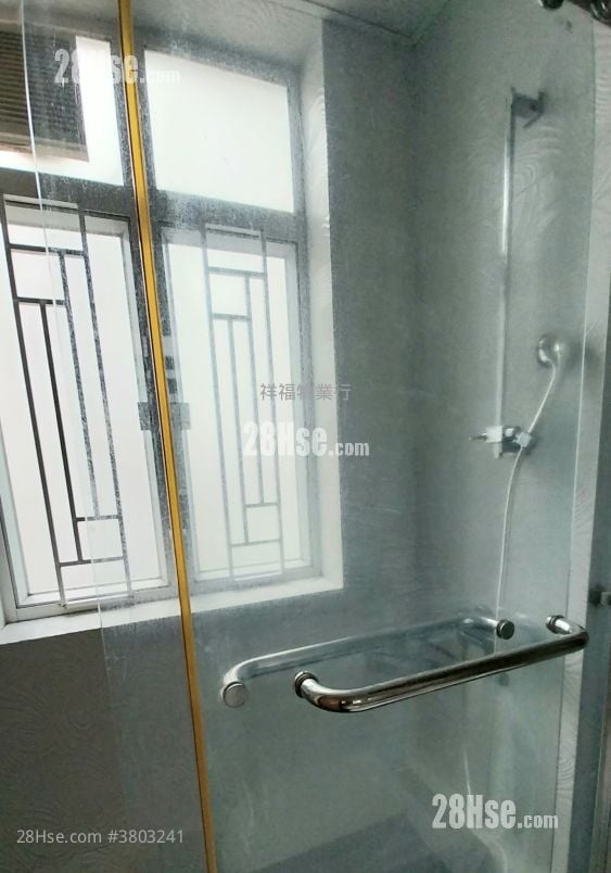 唐楼 租盘 2 房 , 1 浴室 490 平方尺