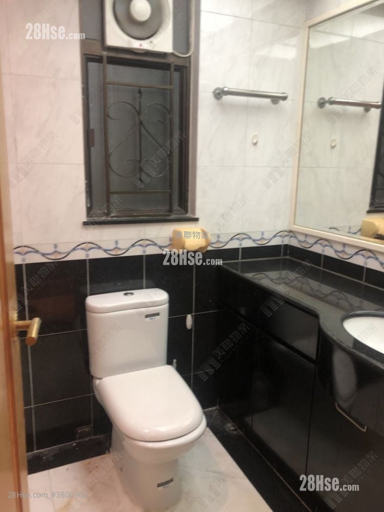 又一居 售盘 3 房 584 平方尺