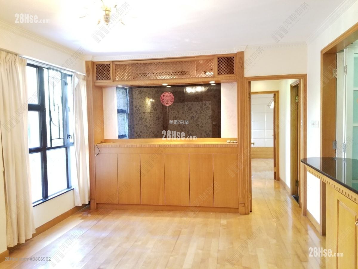 又一居 售盘 3 房 584 平方尺