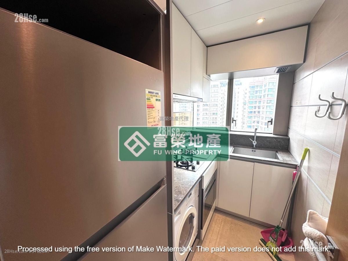 Macpherson Place Rental 2 Bedrooms , 1 Bathroom 555 ft²