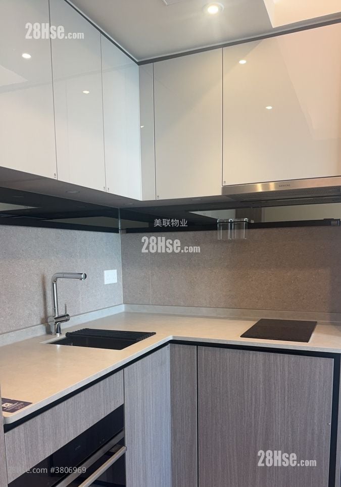 Yoho West Sell 2 Bedrooms , 1 Bathroom 295 ft²