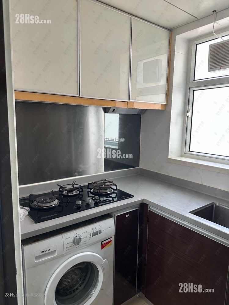 Central Park Towers Sell 3 Bedrooms , 2 Bathrooms 698 ft²