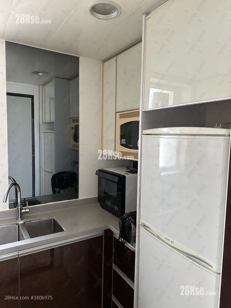 Central Park Towers Sell 3 Bedrooms , 2 Bathrooms 698 ft²