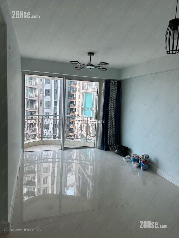 Central Park Towers Sell 3 Bedrooms , 2 Bathrooms 698 ft²