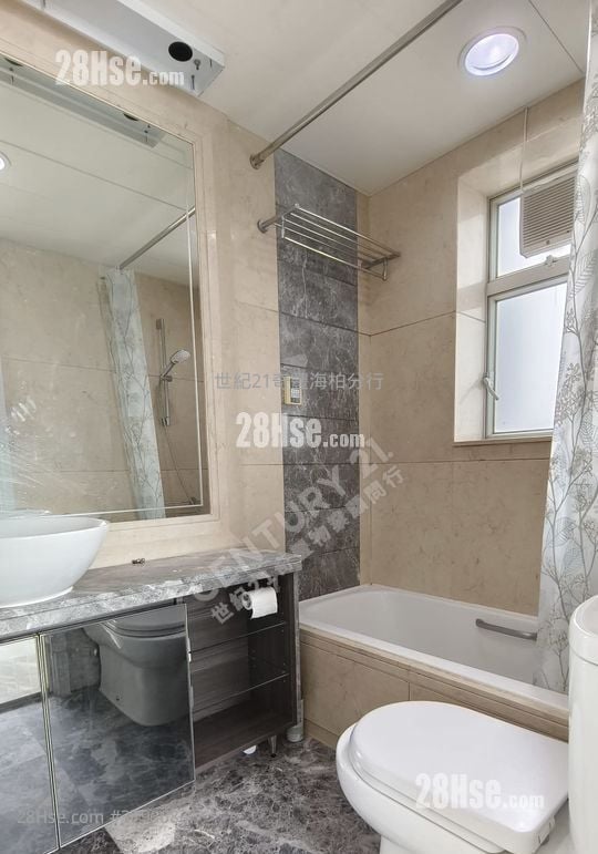 Oceanaire Sell 3 Bedrooms , 2 Bathrooms 770 ft²