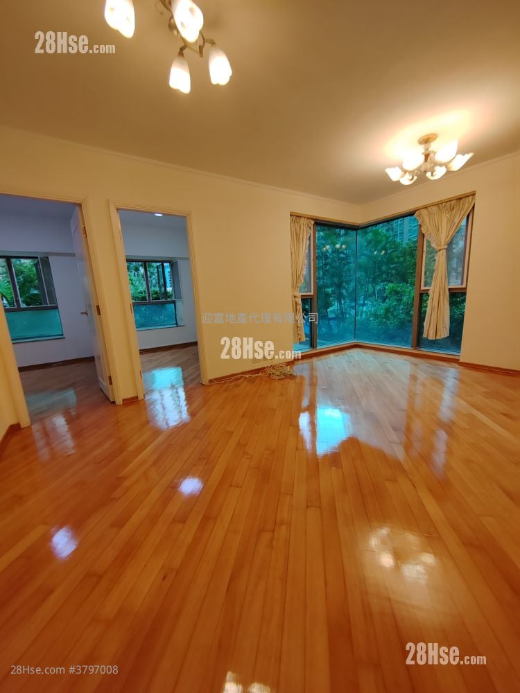 海逸豪园 租盘 2 房 , 1 浴室 555 平方尺