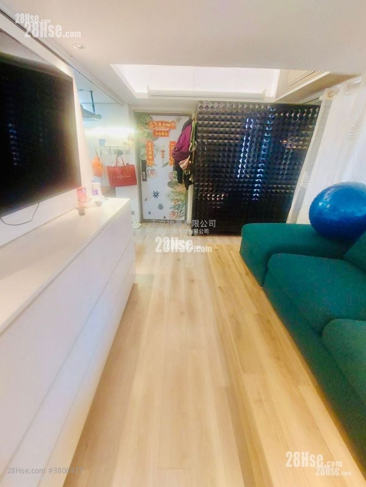 Midland Centre Rental Studio , 1 Bathroom 330 ft²