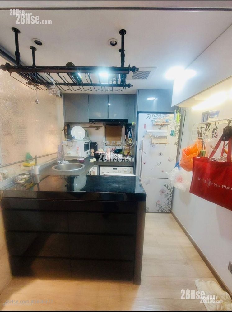 Midland Centre Rental Studio , 1 Bathroom 330 ft²