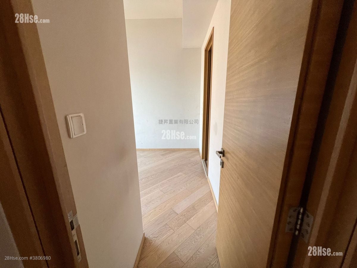 Chatham Gate Sell 3 Bedrooms , 2 Bathrooms 737 ft²