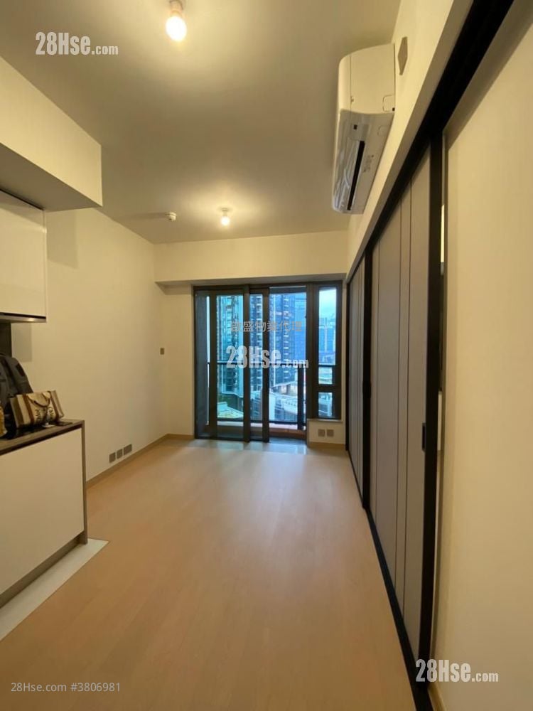 K. Summit Rental 1 Bedroom , 1 Bathroom 293 ft²